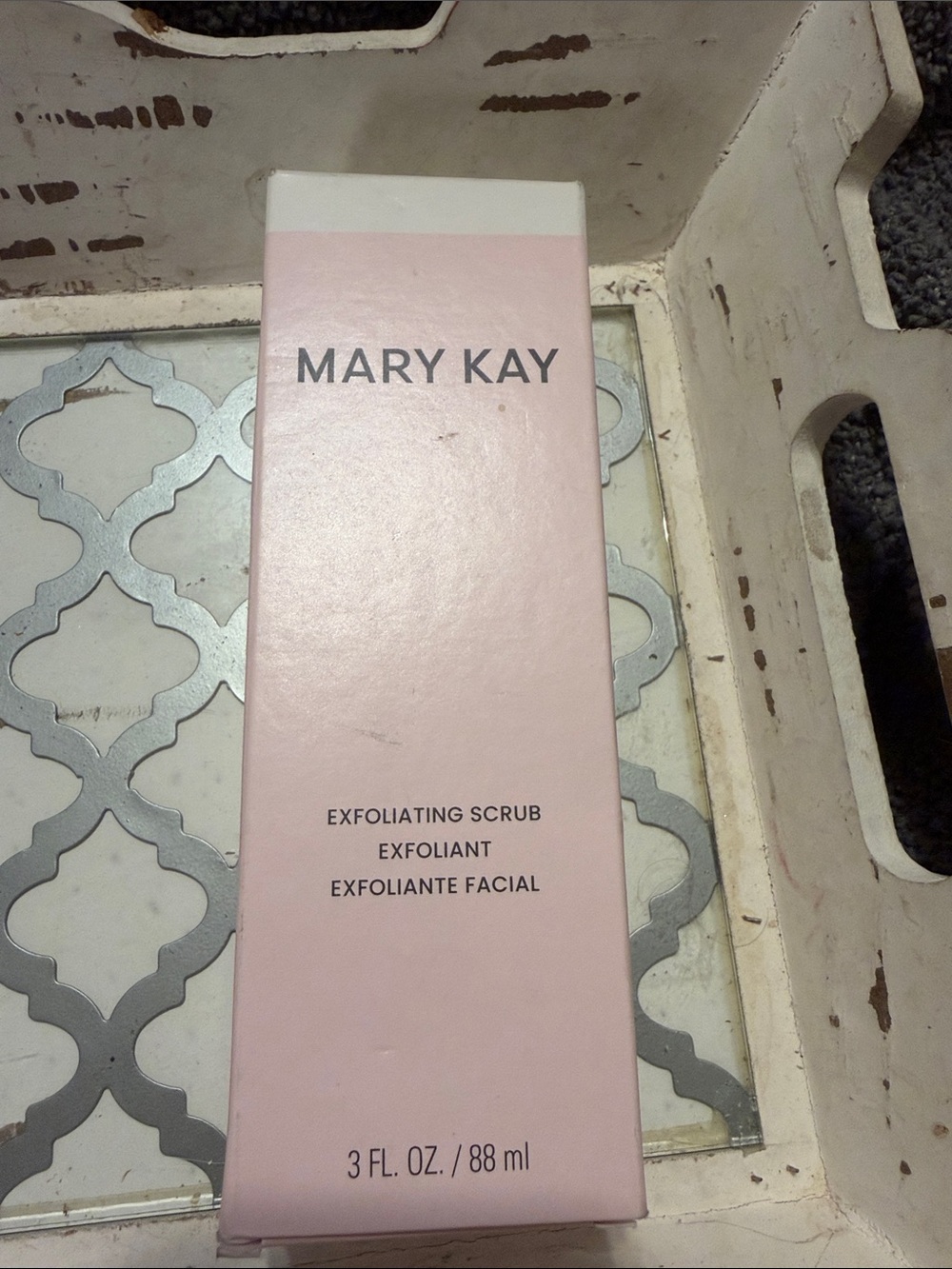 Exfoliating Scrub - Mary Kay